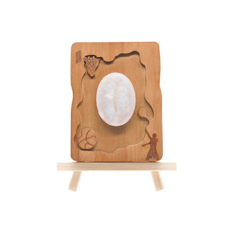 Lampada artistica in legno in rilievo in stile sportivo color noce: forte vento che insegue ombre/luce ad arco di fuoco blu